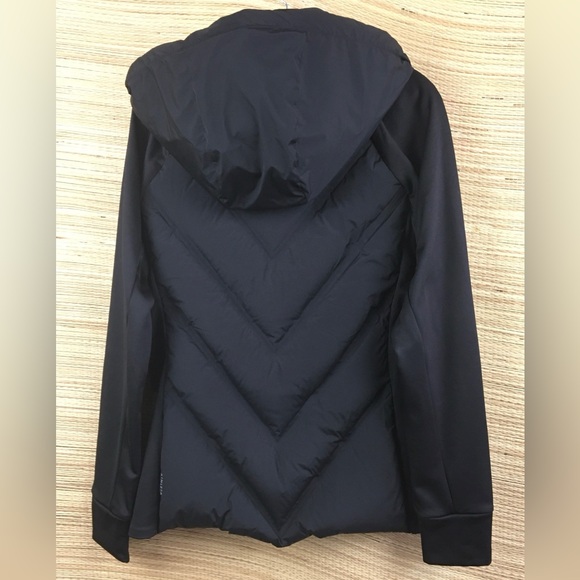 Athleta Inlet Hybrid Quilted Jacket Black Hooded Running Training NWOT Sz L/G - Picture 8 of 13